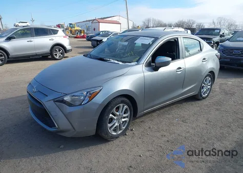 2016 Scion Ia z USA, uszkodzony, nr VIN 3MYDLBZV8GY104014
